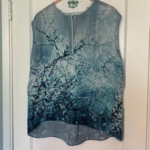 🌸Ellie Tahari sleeveless silk top🌸